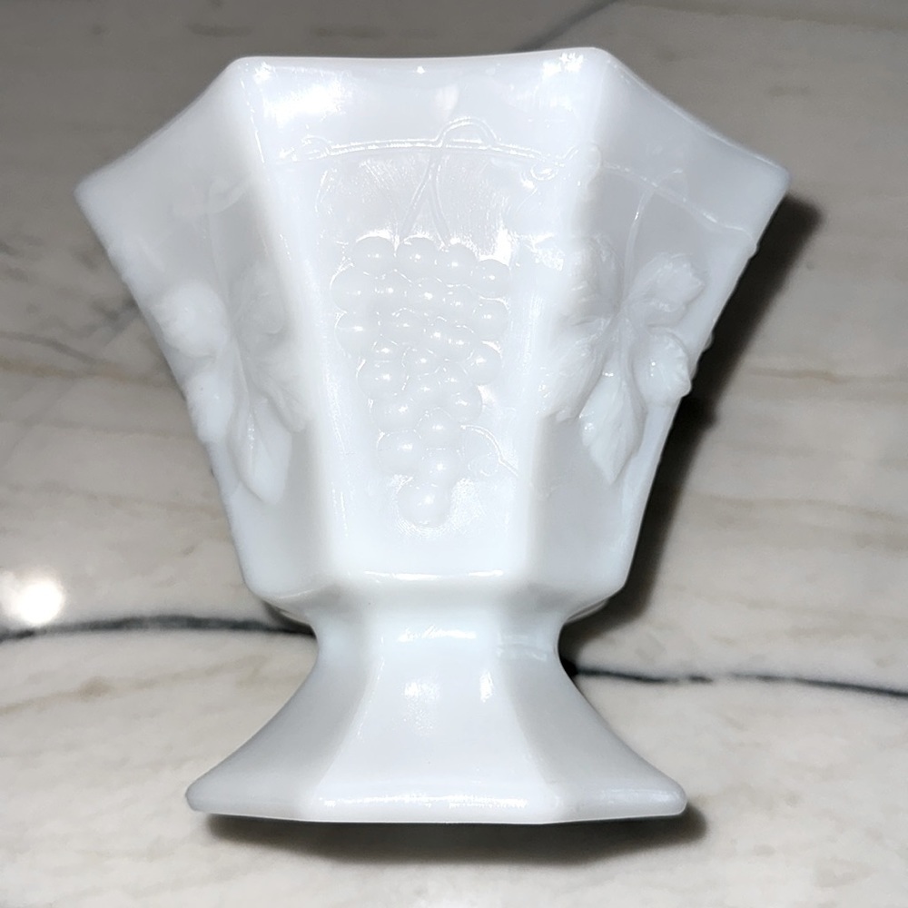 Vintage Indiana Milk Glass Pedestal Dish/Planter Harvest Grapes & Leaves design
